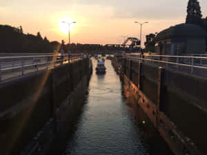 Sunset_at_ Ballard_ Locks Wallpaper