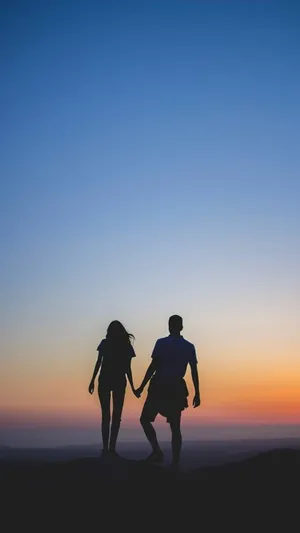 Sunset Sky Couple Wallpaper