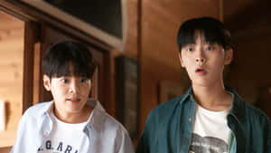 Surprised_ Young_ Men Wallpaper