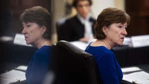 Susan Collin's Mirror Photo Wallpaper