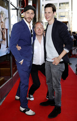 Swedish Actor Stellan Skarsgård With Sons Gustaf And Bill Wallpaper