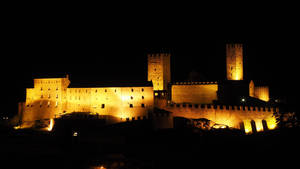 Switzerland Castelgrande At Night Wallpaper