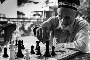 Tajikistan Old Chess Player Wallpaper