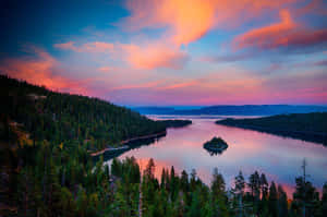 Take In The Scenery Of Lake Tahoe In Majestic 4k. Wallpaper