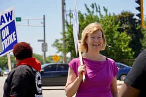 Tammy Baldwin Supporting Strikers Wallpaper
