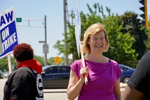 Tammy Baldwin Supporting Strikers Wallpaper