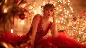 Taylor Swift Christmas Glamour Wallpaper