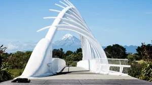 Te Rewa Rewa Bridge And Mount Taranaki Wallpaper