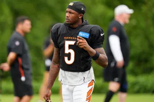 Tee Higgins Bengals Practice Session Wallpaper