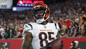 Tee Higgins Cincinnati Bengals Game Moment Wallpaper