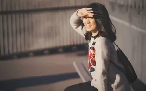 Teen Girl Model Sunny Afternoon Wallpaper