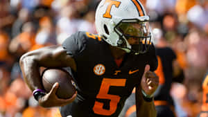 Tennessee Quarterbackin Action Wallpaper