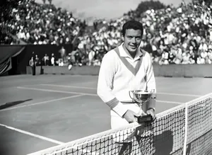 Tennis Champion Vintage Blackand White Wallpaper