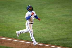 Teoscar Hernandez Running Bases Toronto Blue Jays Wallpaper