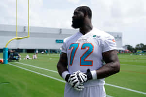 Terron Armstead Miami Dolphins Seemingly In Practice Wallpaper