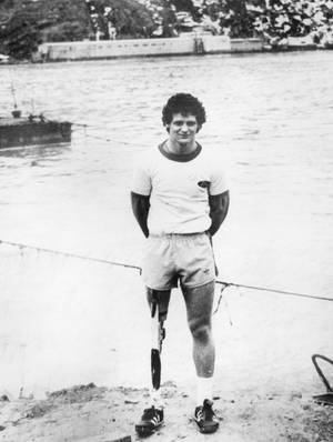 Terry Fox During His Marathon Of Hope Wallpaper