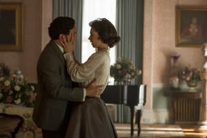 The Crown Peter And Margaret Holding Wallpaper