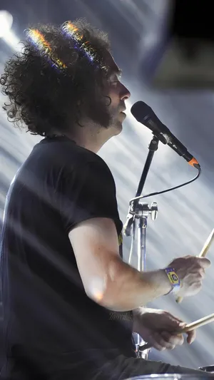 The Dandy Warhols Drummer Live Wallpaper