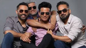 The Family Man Cast Reunion Wallpaper