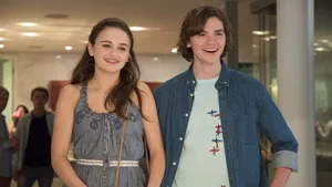 The Kissing Booth Happy Best Friends Wallpaper