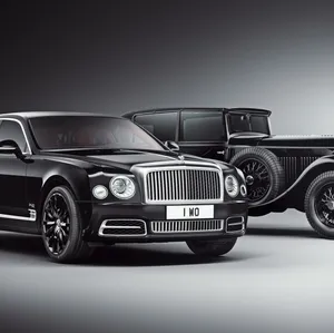 The Luxurious Bentley Mulsanne In Action Wallpaper