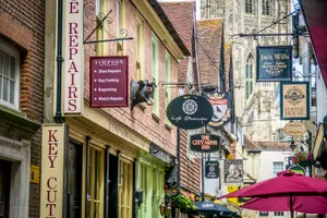 The Mesmerising View Of The Canterbury Cathedral At Dusk. Wallpaper