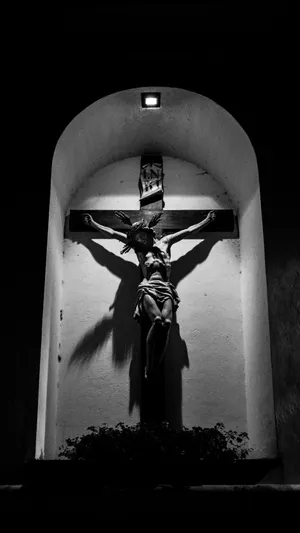 The Powerful Moment Of Jesus Christ's Crucifixion Wallpaper