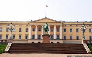 The Royal Palace At Twilight, Oslo Wallpaper