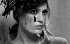 The Unmistakable Yasmin Le Bon Radiates Elegance Wallpaper