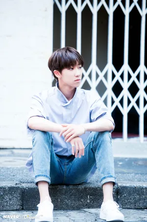 The8 With Bowl Cut Hair Wallpaper