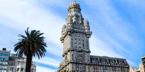 Thin Clouds Above Palacio Salvo Wallpaper