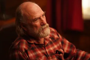 Thoughtful Manin Plaid Shirt Wallpaper