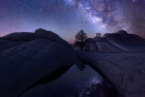 Three Friends Watching The Milky Way Wallpaper