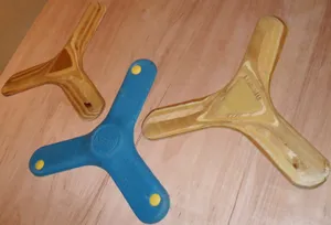 Three-sided Boomerangs Wallpaper