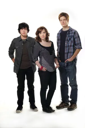 Three_ Teen_ Actors_ Studio_ Portrait Wallpaper