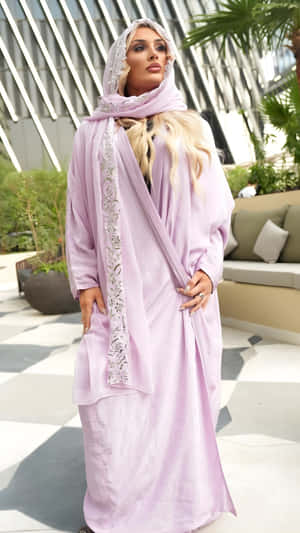 Tiffany Stratton Elegant Modest Fashion Wallpaper