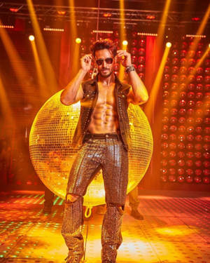 Tiger Shroff Disco Dancer Wallpaper