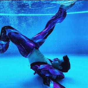 Tom Daley In Blue Pool Wallpaper