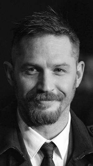 Tom Hardy Unshaven Beard Wallpaper