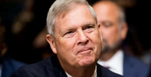 Tom Vilsack Half-smile Wallpaper