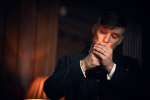 Tommy Lighting Cigarette Peaky Blinders 8k Wallpaper