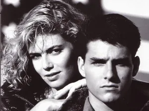 Top Gun Tom Cruise And Kelly Mcgillis Wallpaper