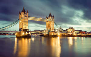 Tower Bridge London Dusk View Wallpaper