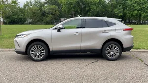 Toyota Venza Silver Side View Wallpaper