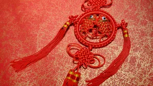 Traditional Chinese Knot Decoration Wallpaper