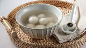 Traditional Tangyuan Dessert Wallpaper