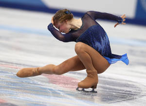 Trailblazing Olympic Figure Skater Wallpaper