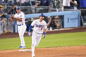 Trea Turner Running Bases Dodgers Game Wallpaper