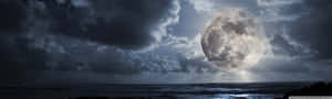 Tremendous Moon Wallpaper