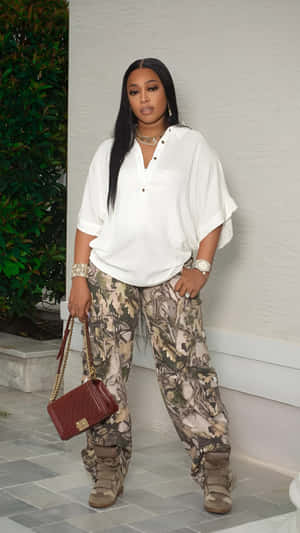 Trina Casual Chic Style Wallpaper